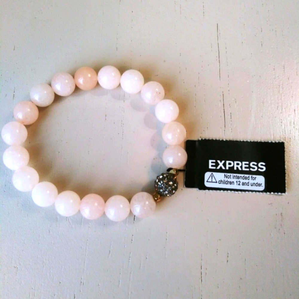 Pink Beaded Bracelet with Jewel Express - bag included. NWT